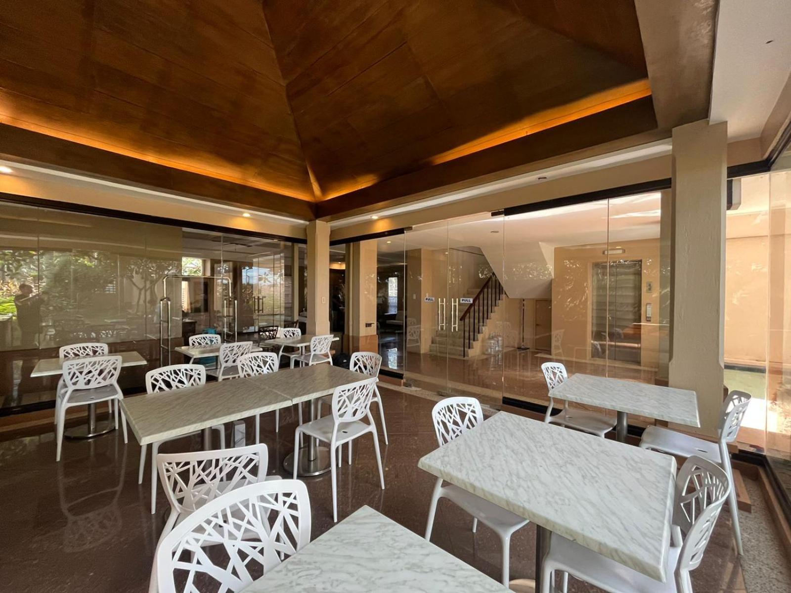 Coralpoint Gardens Suites & Residences มักตัน ภายนอก รูปภาพ